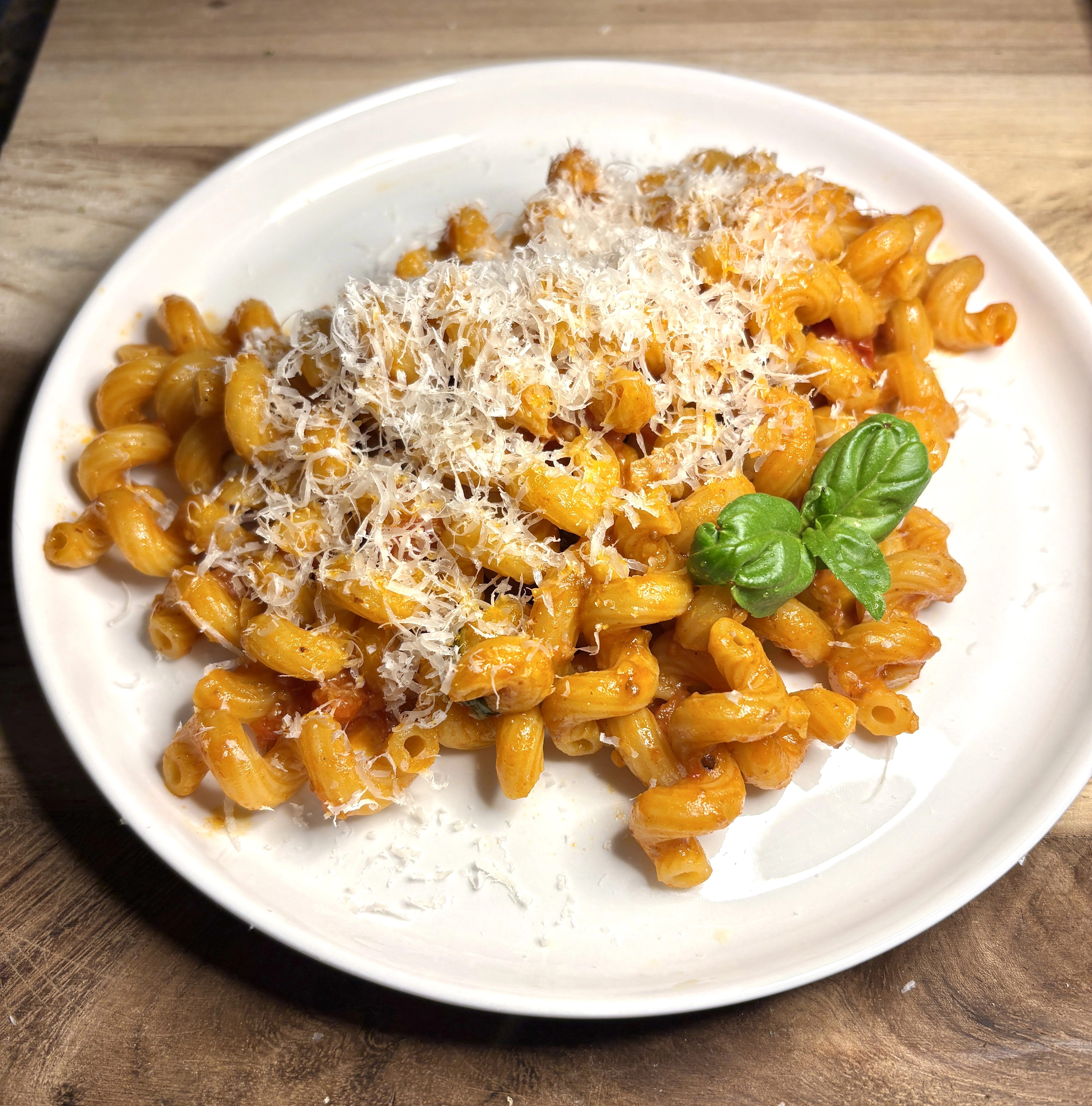 Spicy nduja and cherry tomato pasta sauce